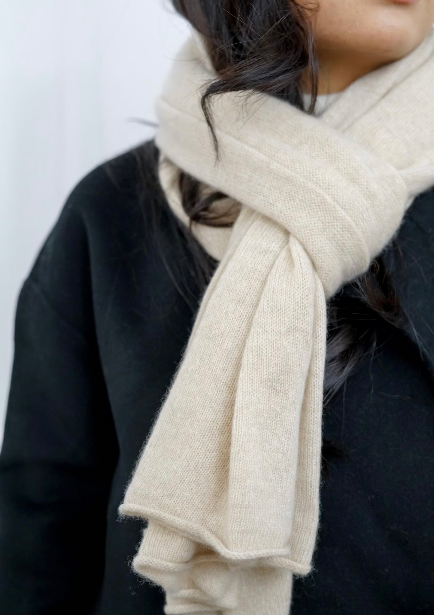 Knitted Cashmere Scarf - Beige